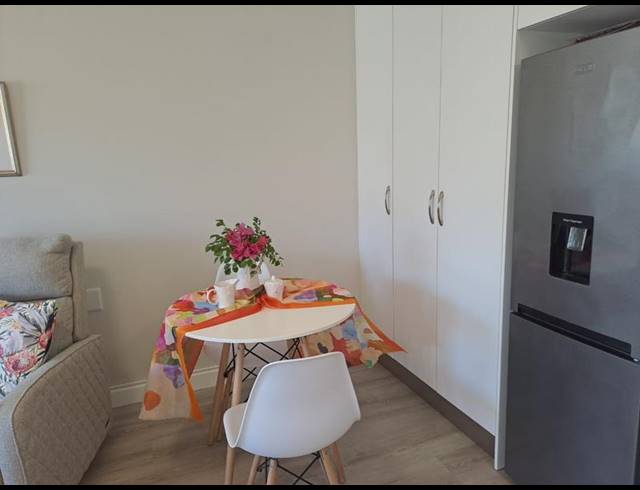 1 BEDROOM APARTMENT FOR SALE IN WESTCLIFF